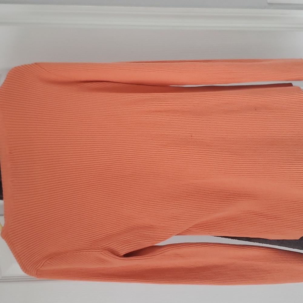 Sweater - Picture 2 of 4
